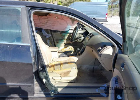 2005 Honda Accord 2.4 Ex from USA, damaged, VIN 1HGCM568X5A096475